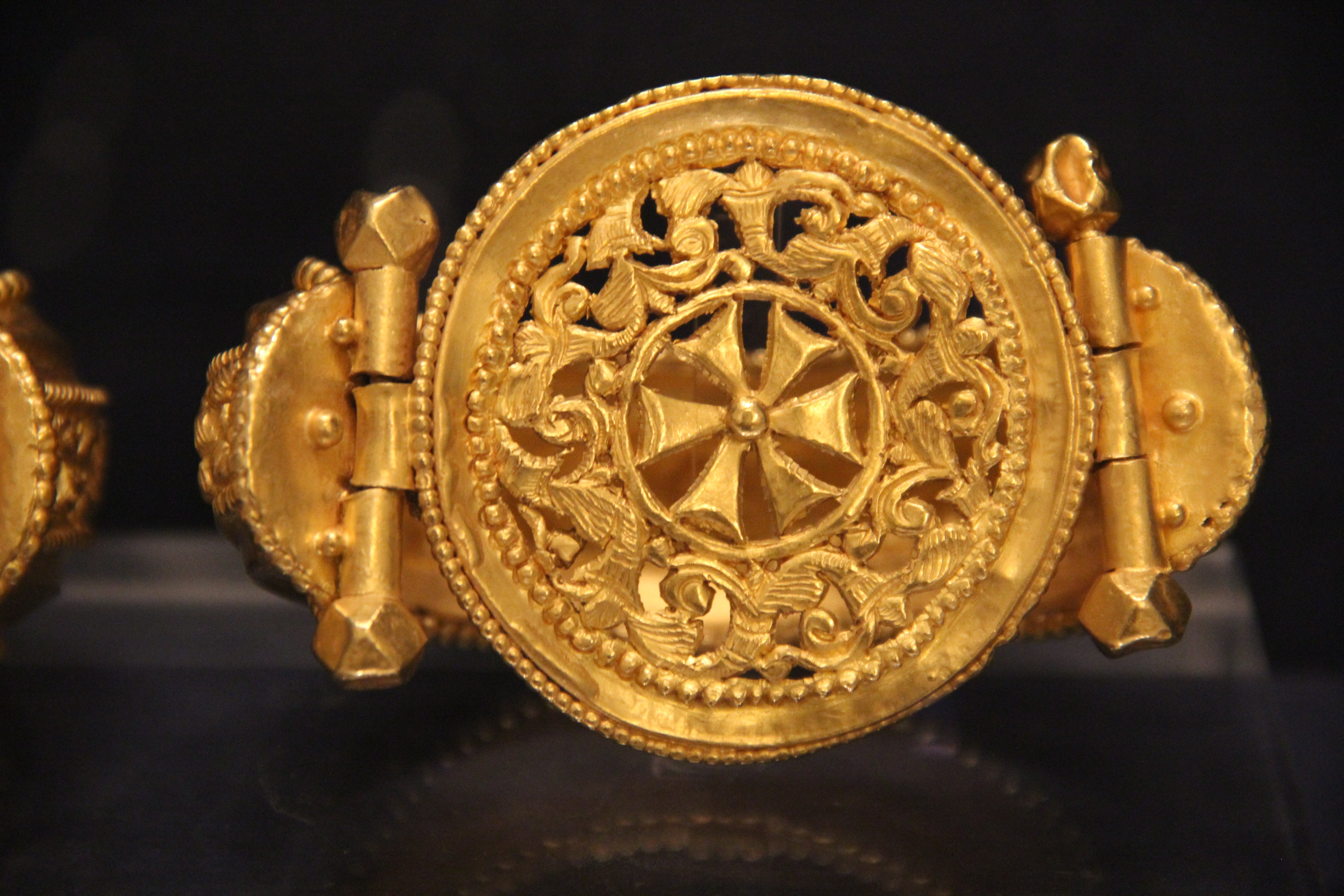 Byzantine Greece Gold Jewelry