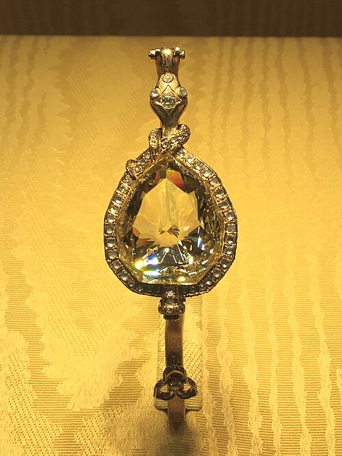 The Florentine Diamond: The Lost Treasure Hidden in a Canadian Bank for a Century