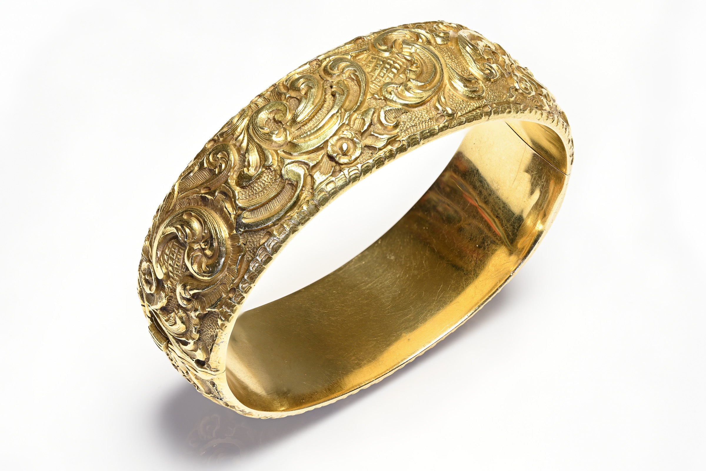 Invest in High Jewelry: The Ultimate Guide for 2025 Gold Bracelets