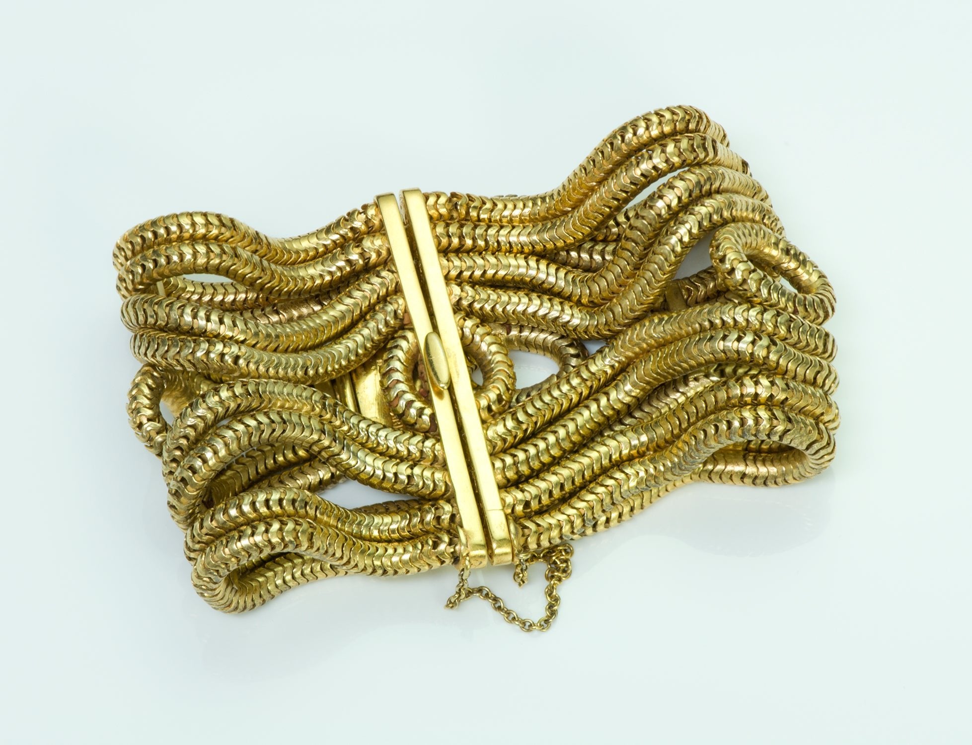 Costume Jewelry Or Fashion Jewelry: Things To Know Before You Buy - DSF Antique Jewelry