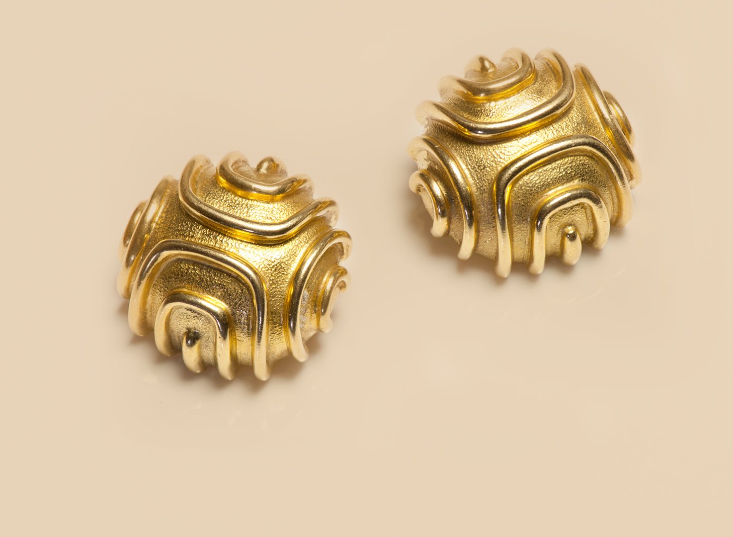 Designer Gold Earrings - The Most Beautiful Jewelry Women Can Have - DSF Antique Jewelry