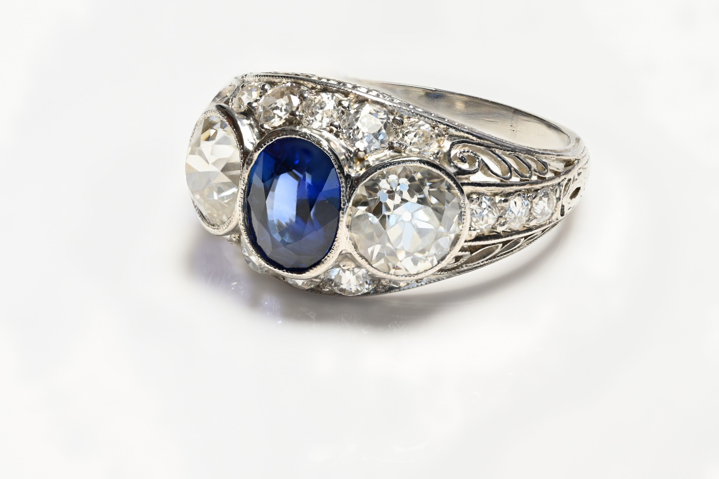antique jewelry investment gold gems