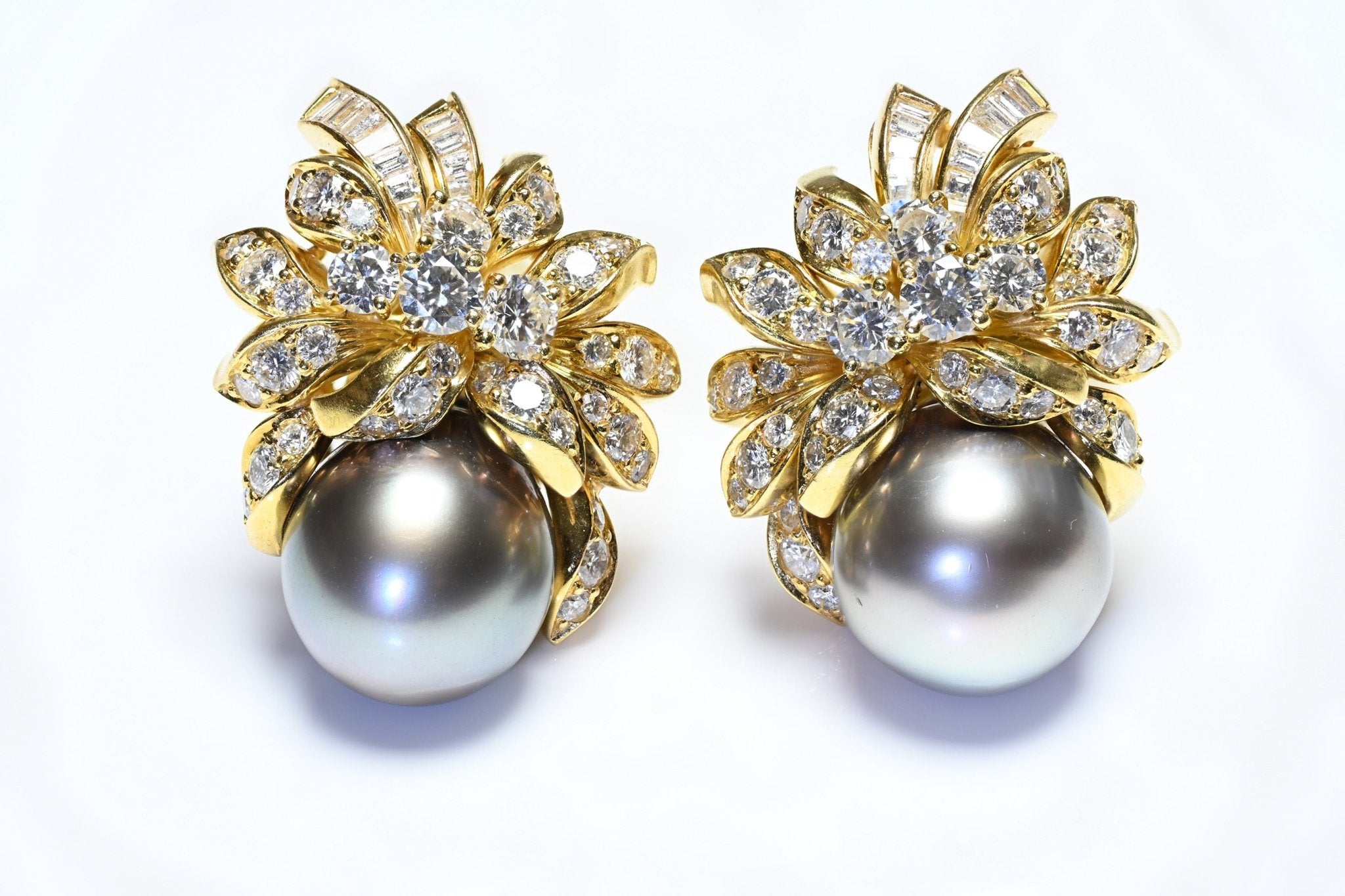 How to Choose Gold Jewelry as a Gift - DSF Antique Jewelry