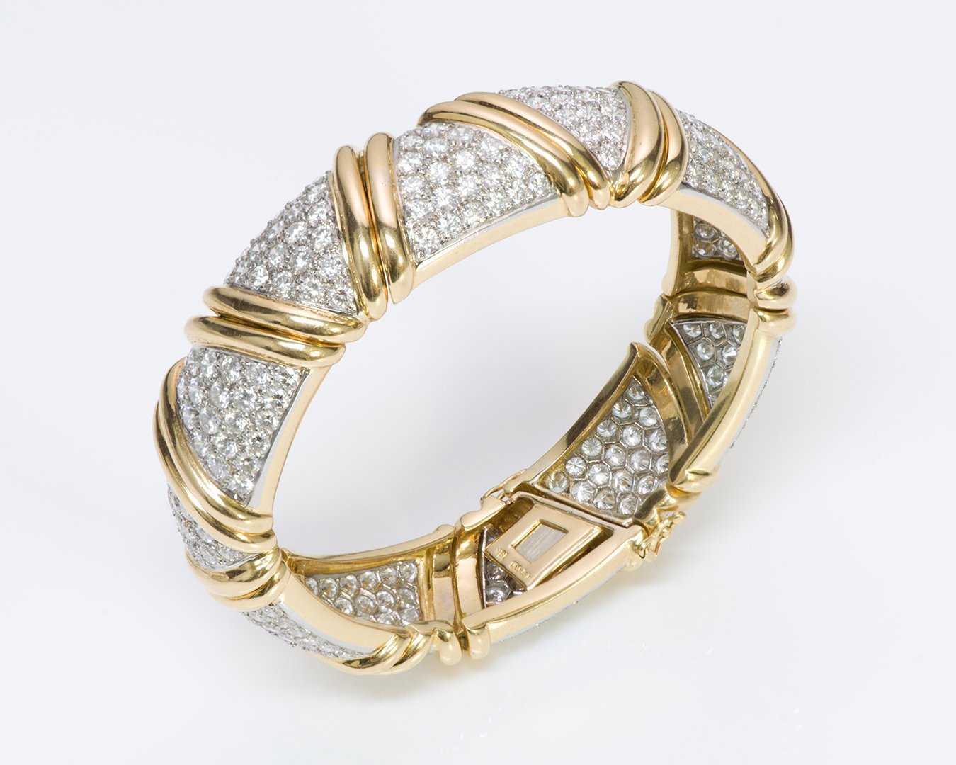 How To Highlight Your Beauty With Vintage Diamond Jewelry - DSF Antique Jewelry