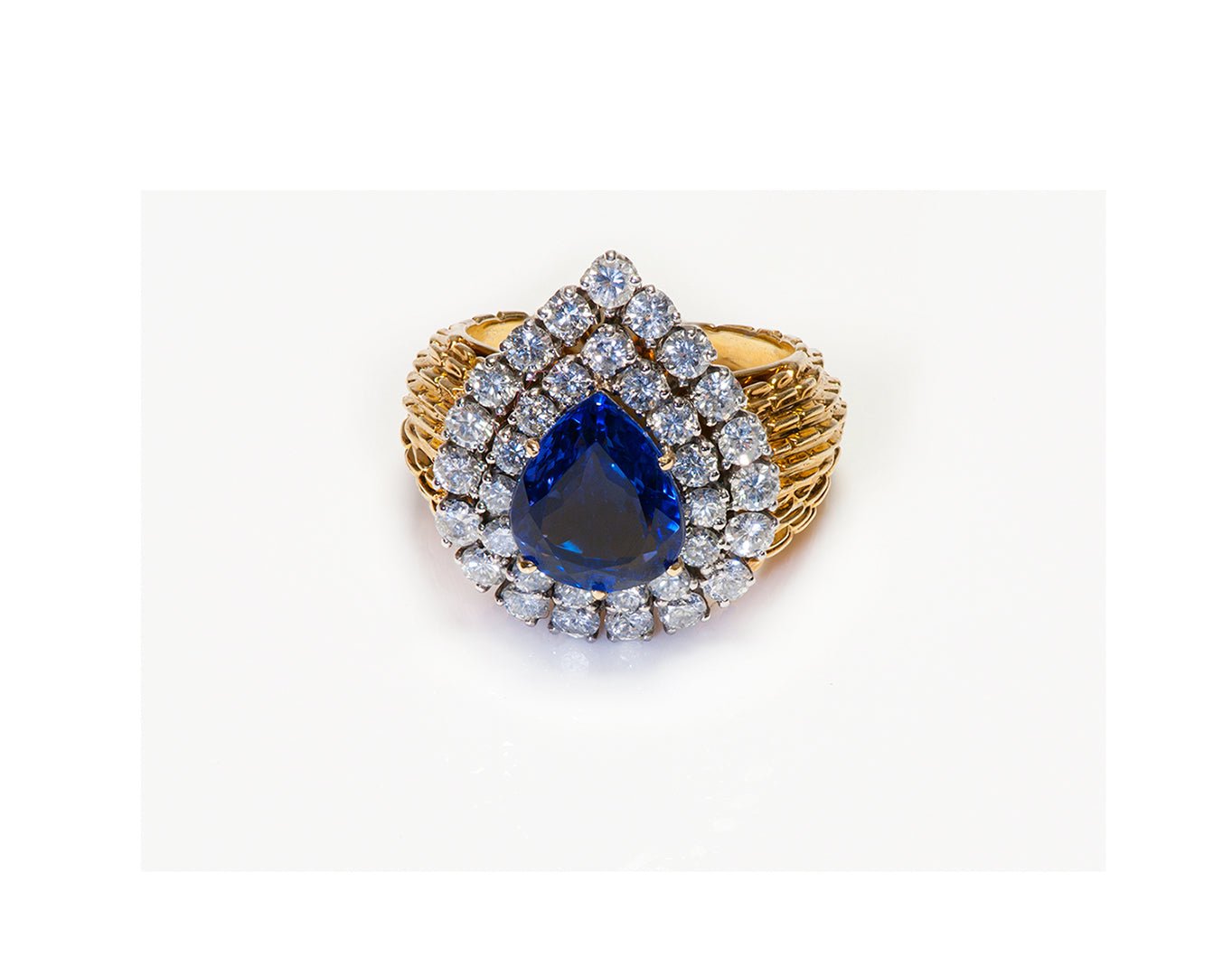 How to Wear Vintage and Antique Rings – Small Guide - DSF Antique Jewelry