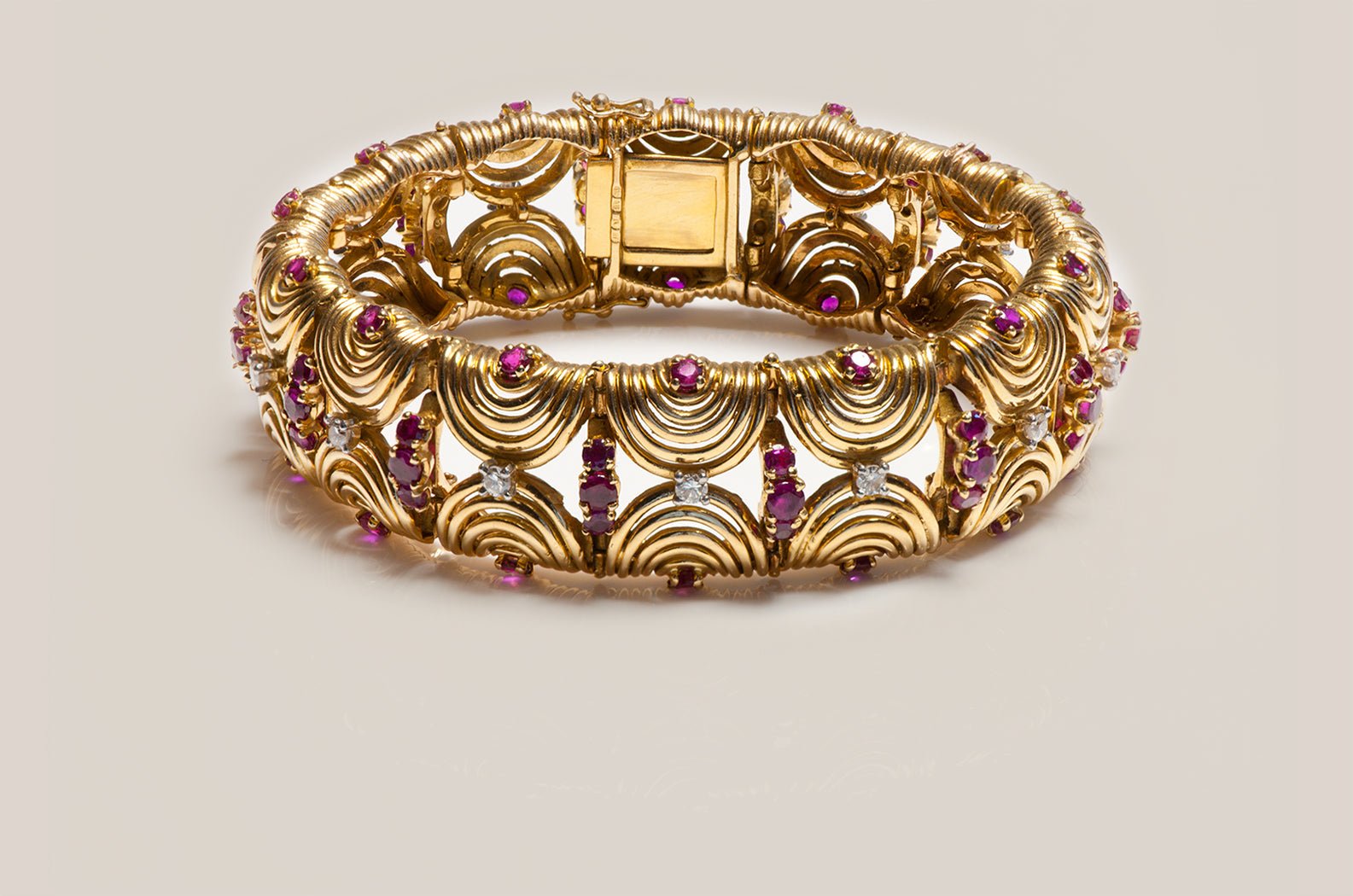 Is It Gold or Not? How To Tell If Your Jewelry Is Valuable Or Fake? - DSF Antique Jewelry