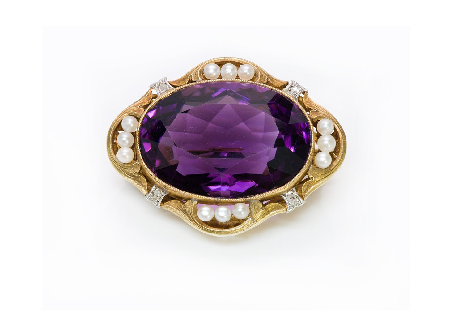 The Evolution and History of the Brooch - DSF Antique Jewelry
