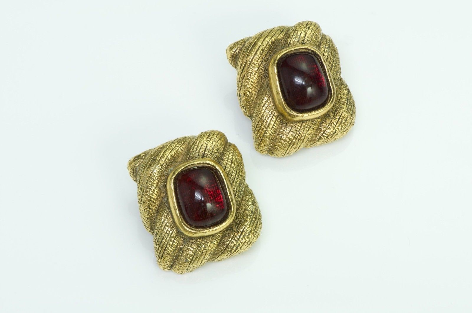 The Mystery of Gripoix and Chanel Jewelry - DSF Antique Jewelry
