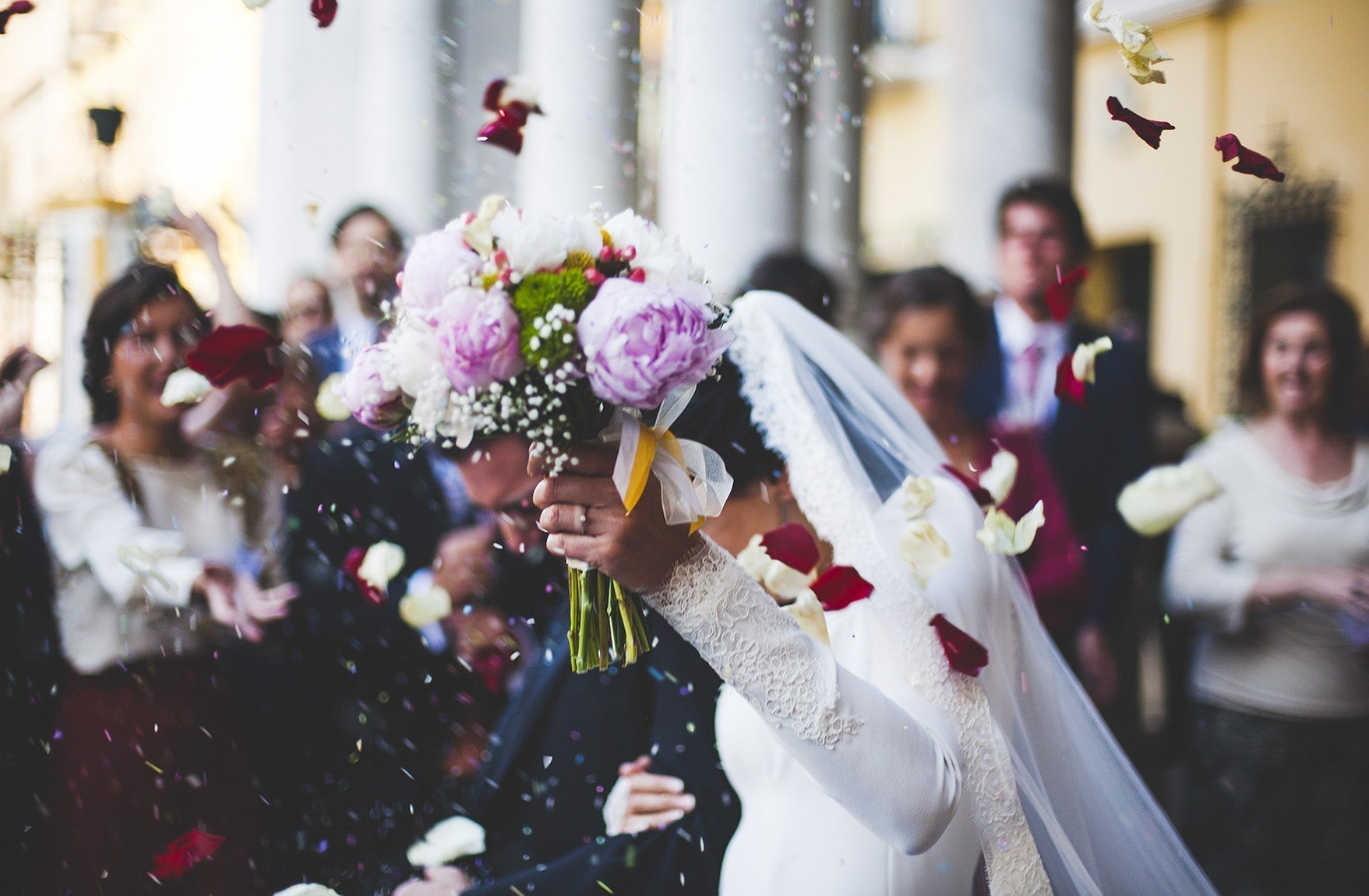 Wedding Anniversary? Significance And Gift Ideas For Your Loved One - DSF Antique Jewelry