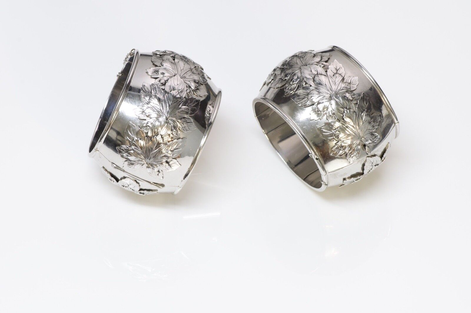 Whiting & Davis - A Powerful Brand In The World Of Mesh Handbags & Jewelry - DSF Antique Jewelry