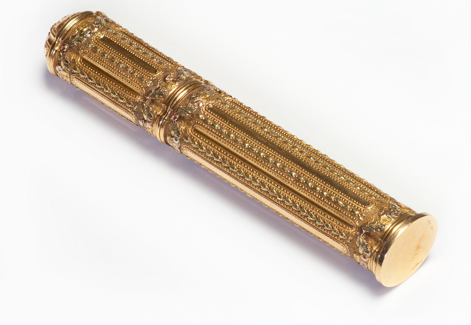 18th Century French 18K Engraved Gold Etui