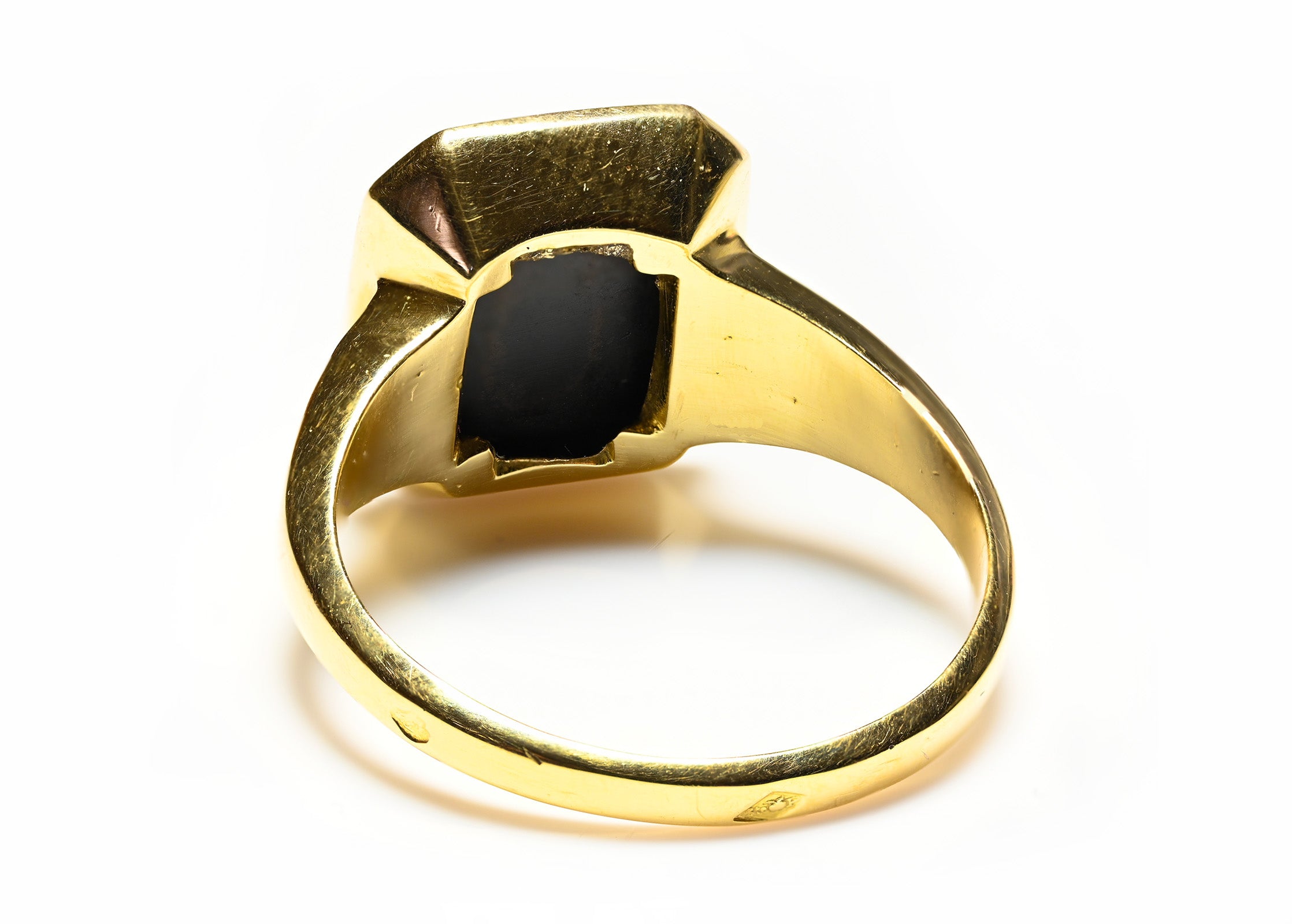 Antique French Men's Signet Ring: 18K Gold Banded Agate