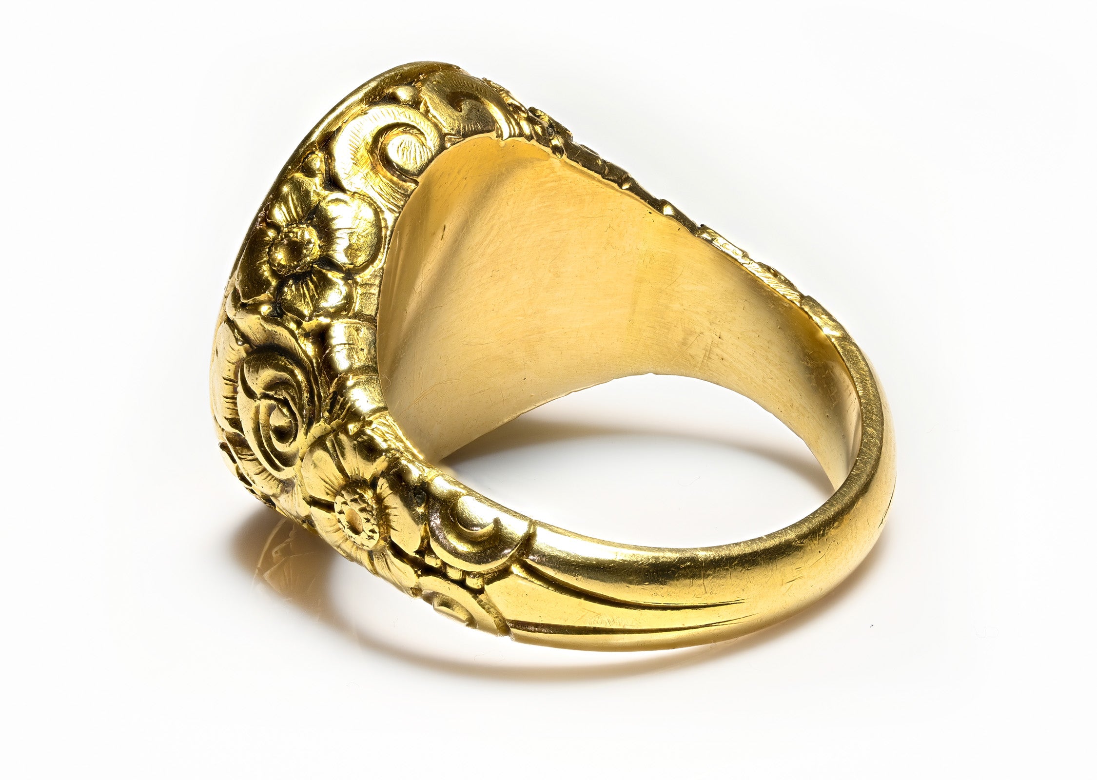 Antique 14K Gold Men's Crest Ring with Carved Floral and Lion Shield Design