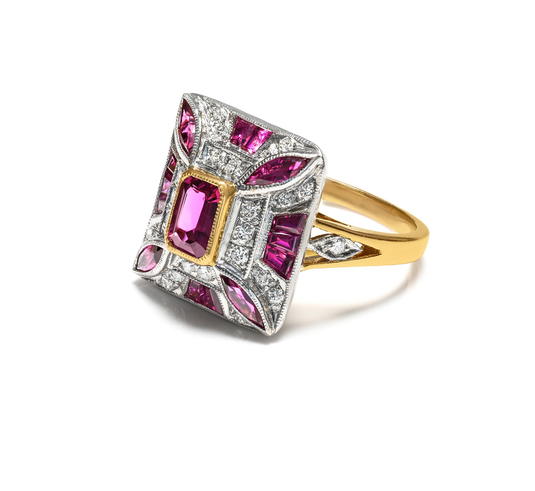Vintage 18K Gold Ruby Diamond Ring