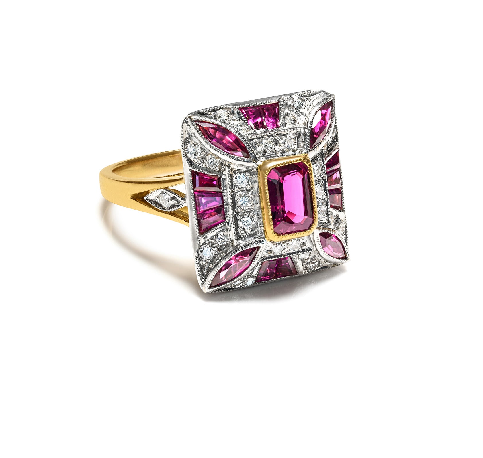 Vintage 18K Gold Ruby Diamond Ring