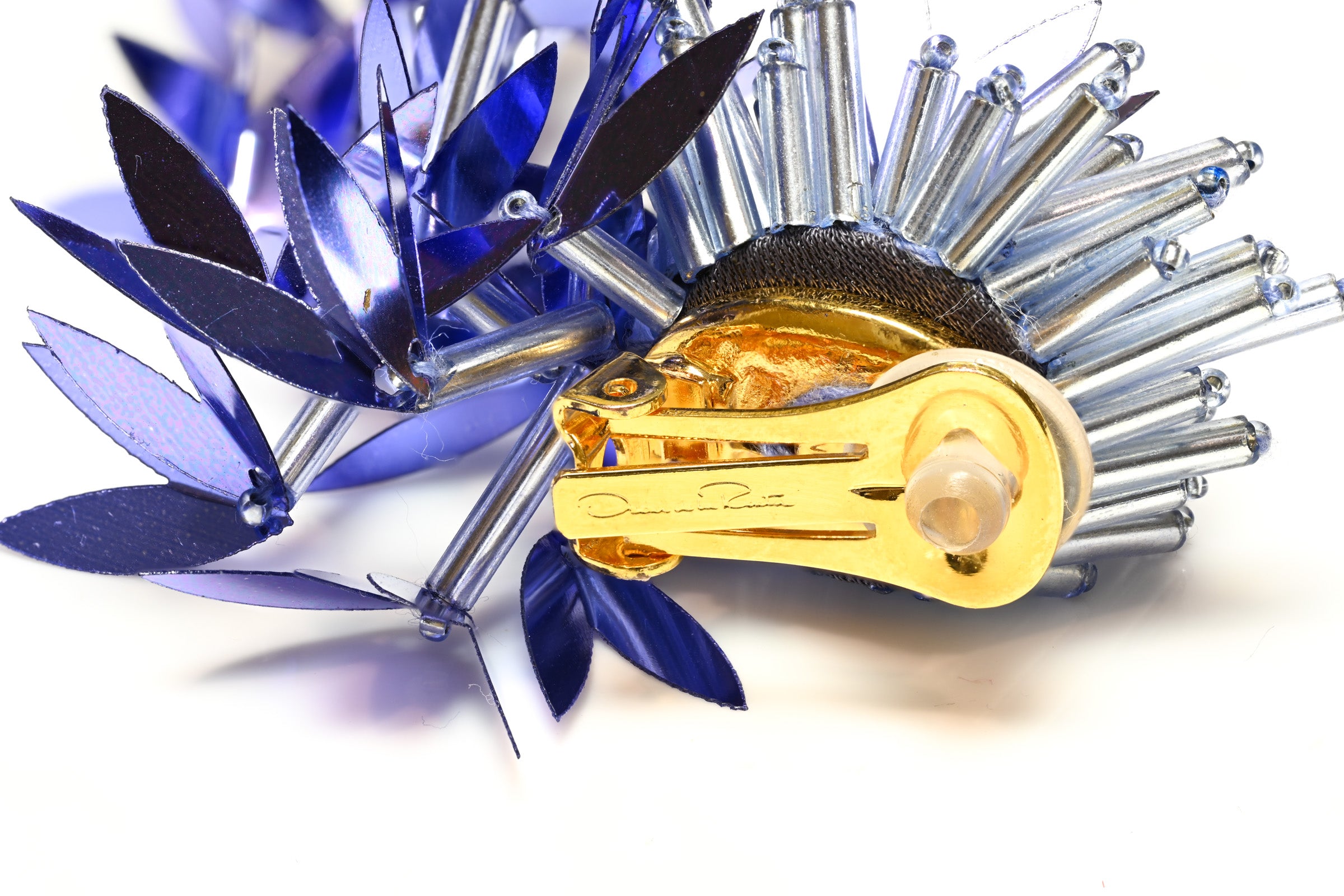 Oscar de la Renta Blue Beads Flower Long Earrings 2