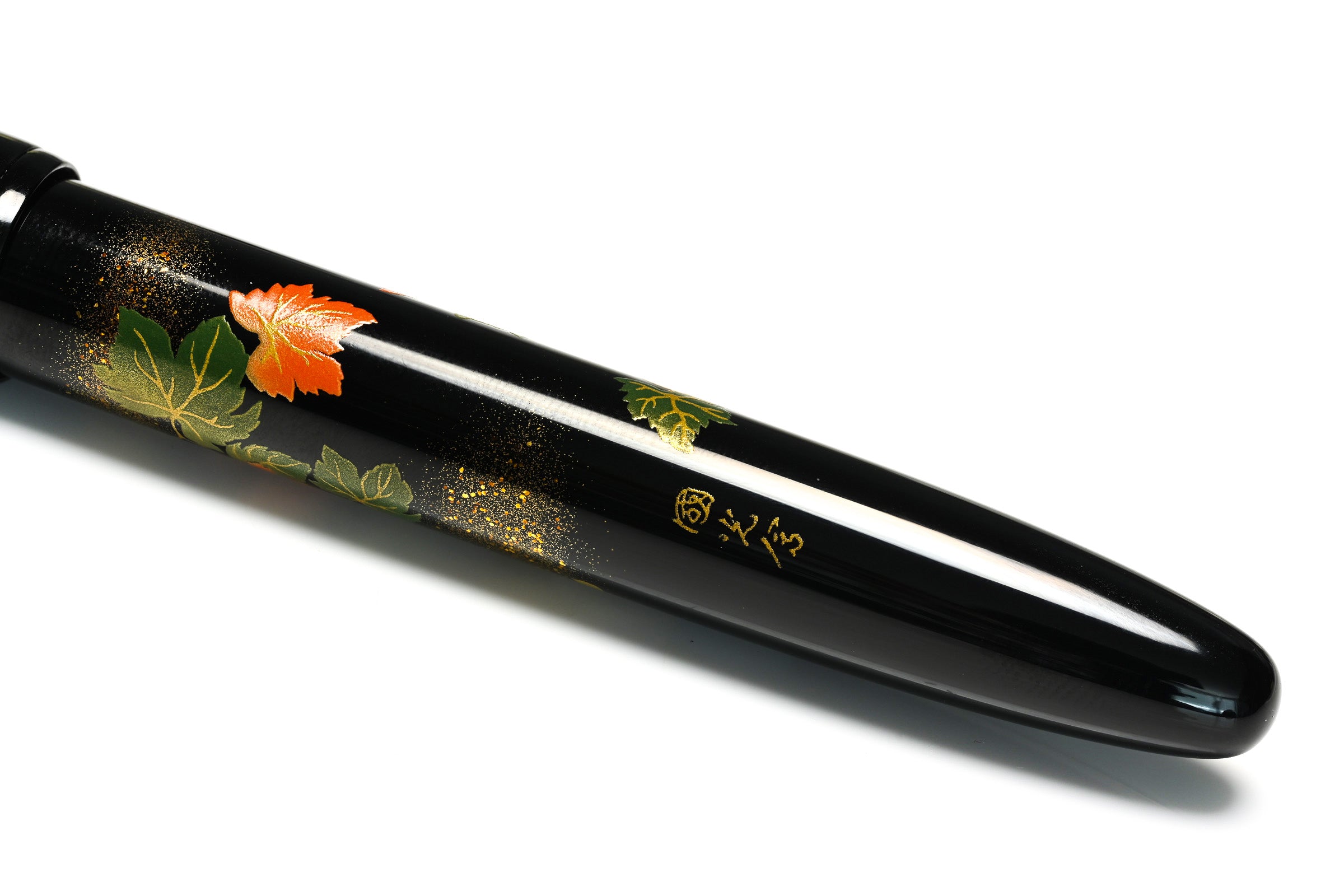 Pilot Namiki Yukari Maki-e Fountain Pen – Grapevine Motif