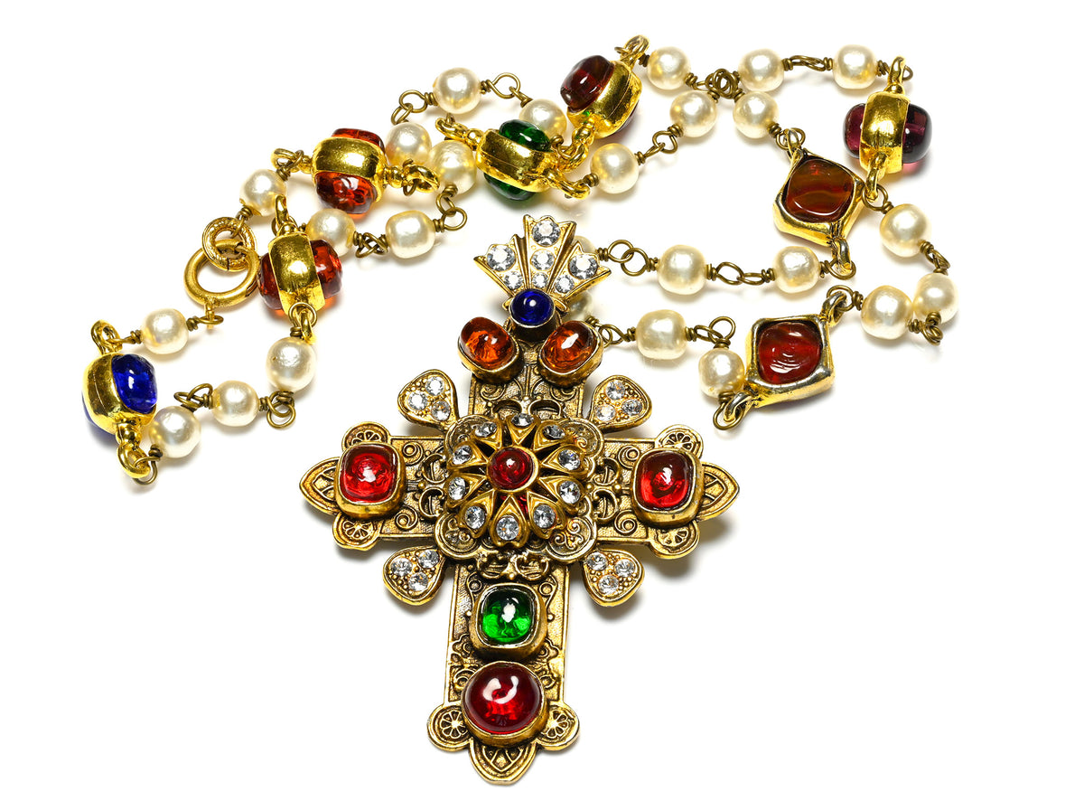 Rare 1990's Chanel Paris Maison Gripoix Glass Pearls Cross Necklace