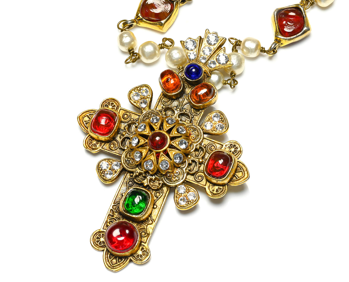 Rare 1990's Chanel Paris Maison Gripoix Glass Pearls Cross Necklace 3