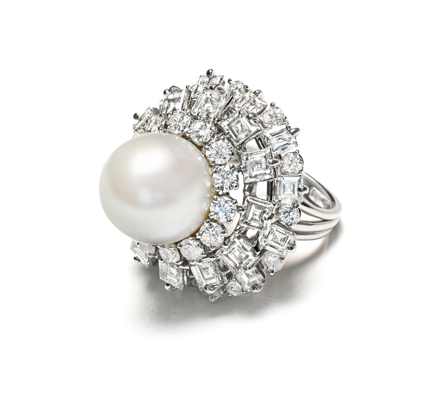 Natural Diamond South Sea Pearl Platinum Ring – 18.00 CTW