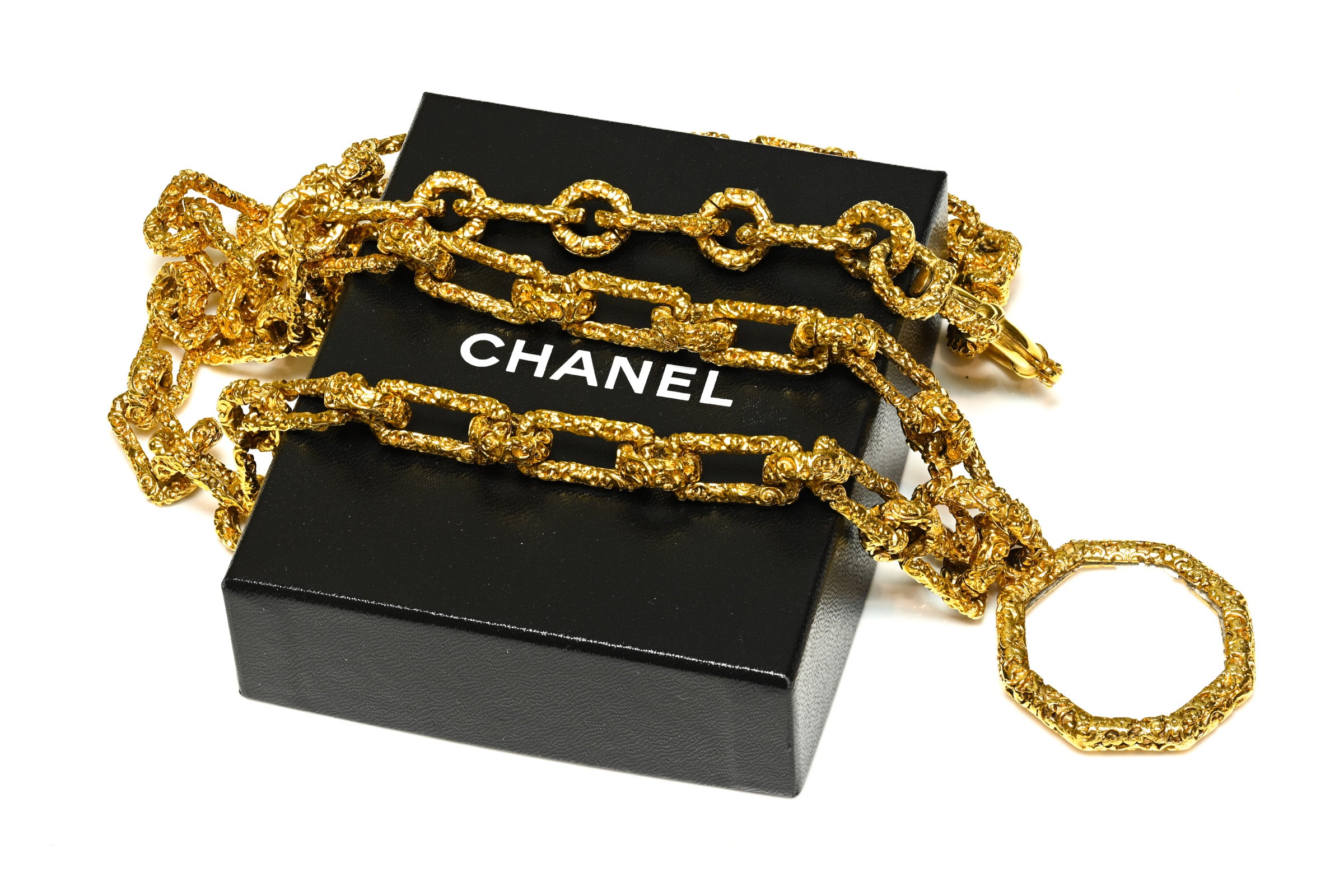 Vintage Chanel Paris Fall 1993 Lava Gold Plated Chain Loupe Necklace
