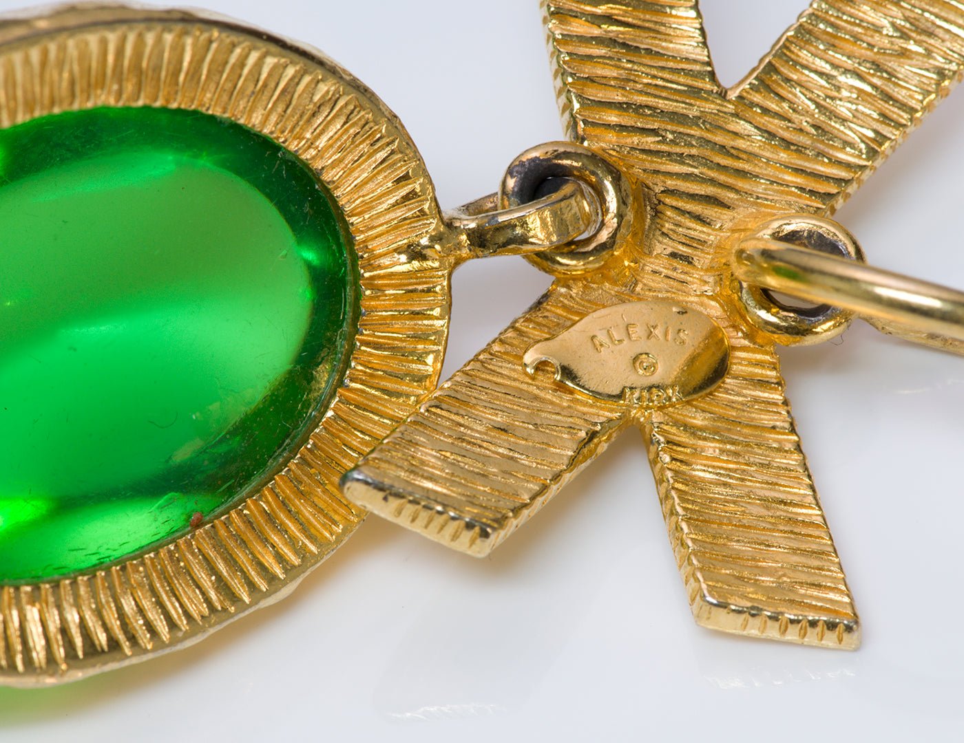 Alexis Kirk 1980’s Gold Tone Green Lucite Bow Belt