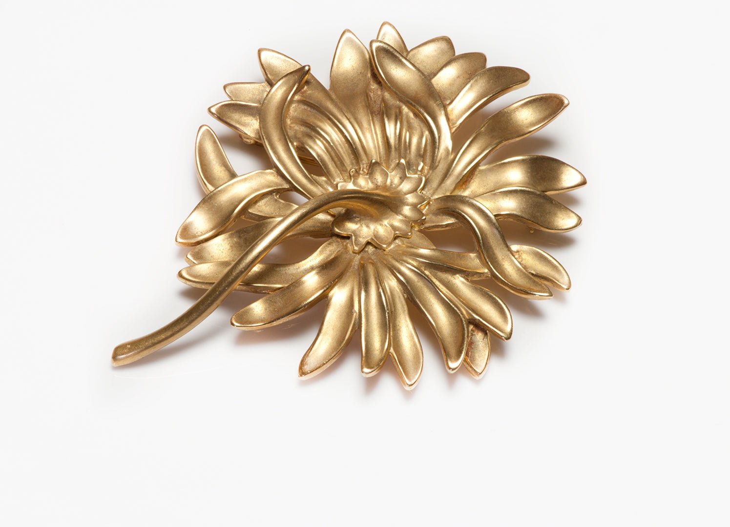 Angela Cummings 18K Gold Chrysanthemum Brooch