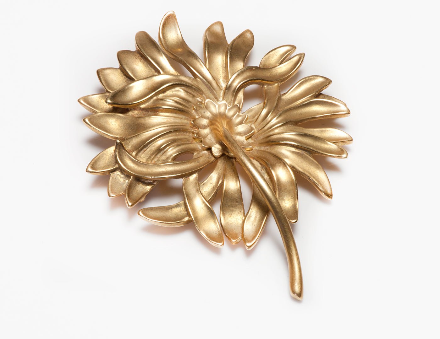 Angela Cummings 18K Gold Chrysanthemum Brooch