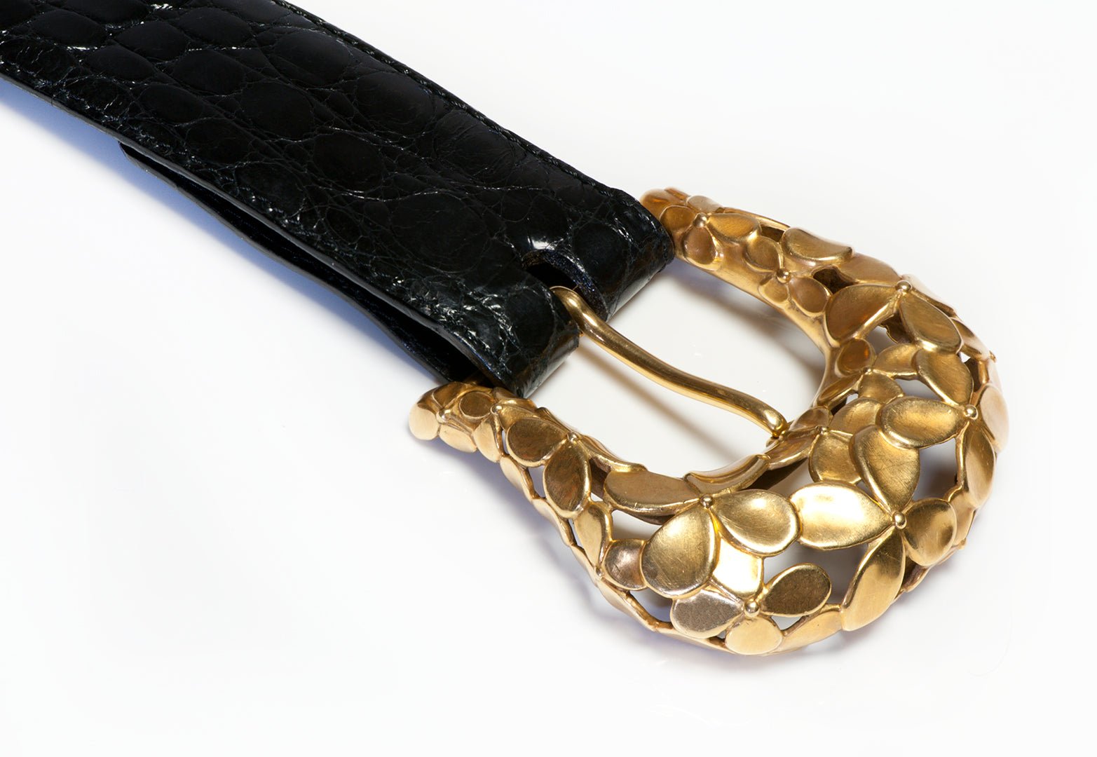 Angela Cummings 18K Gold Floral Buckle Alligator Belt