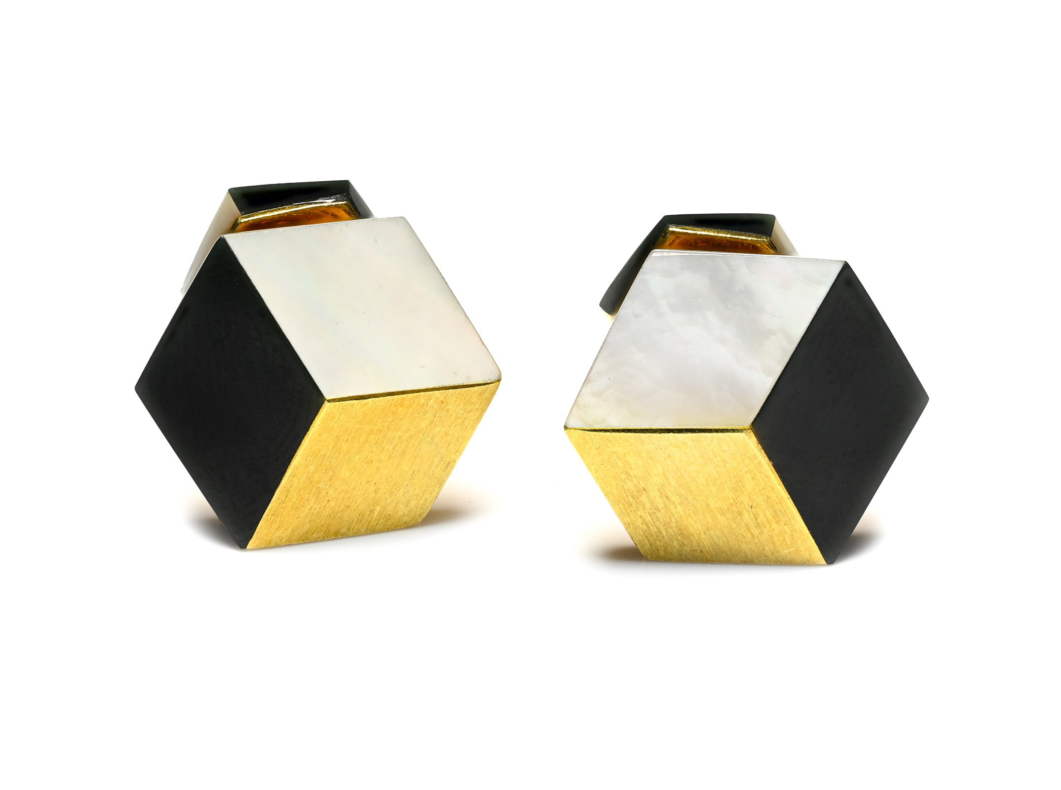 Angela Cummings 18K Gold Cube Cufflinks Onyx and Mother Pearl