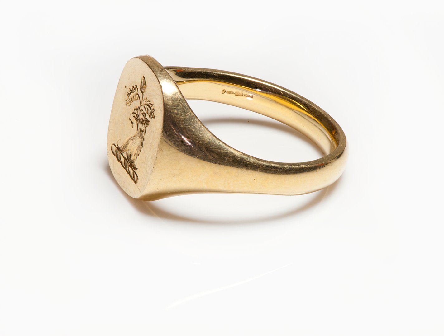 Antique 18K Yellow Gold Crest Men's Ring