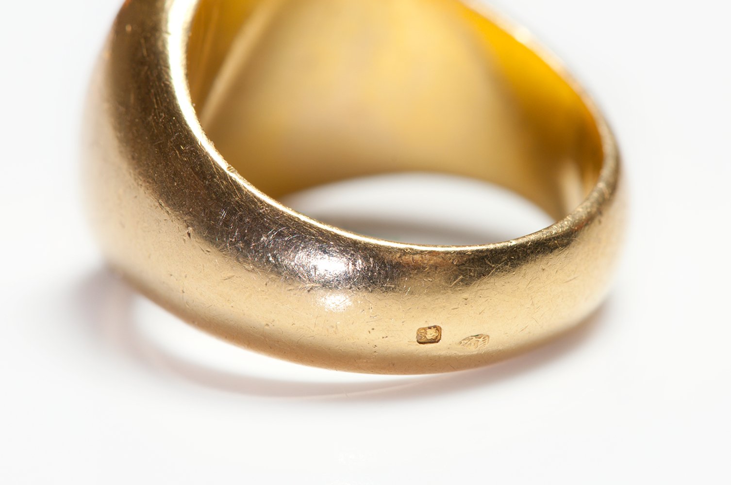 Antique 19K Yellow Gold Crest Men's Ring