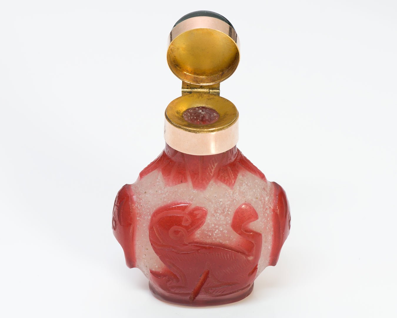 Antique 19th Century Chinese Gold Peking Glass Snuff Bottle