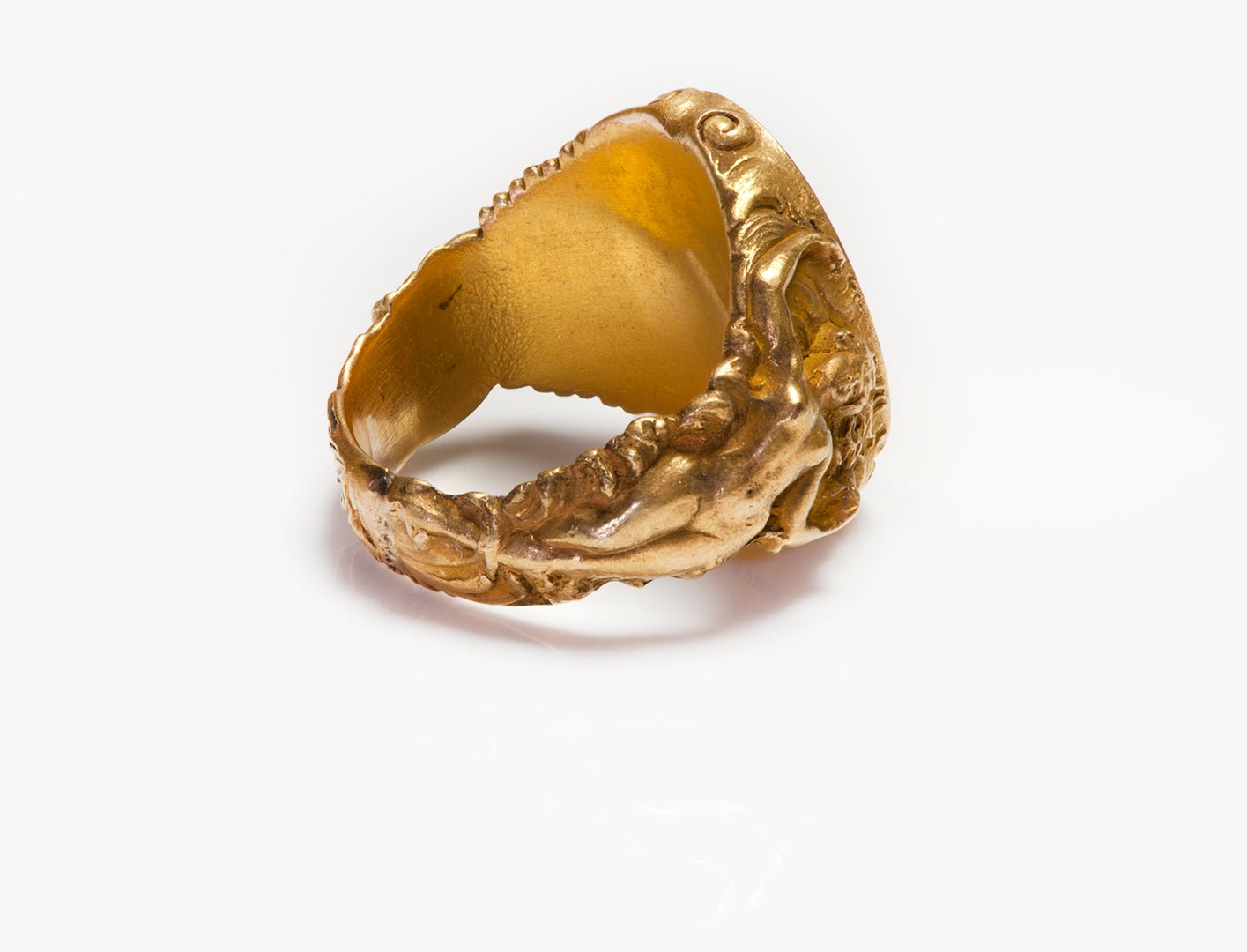 Antique Art Nouveau Gold Intaglio Crest Ring