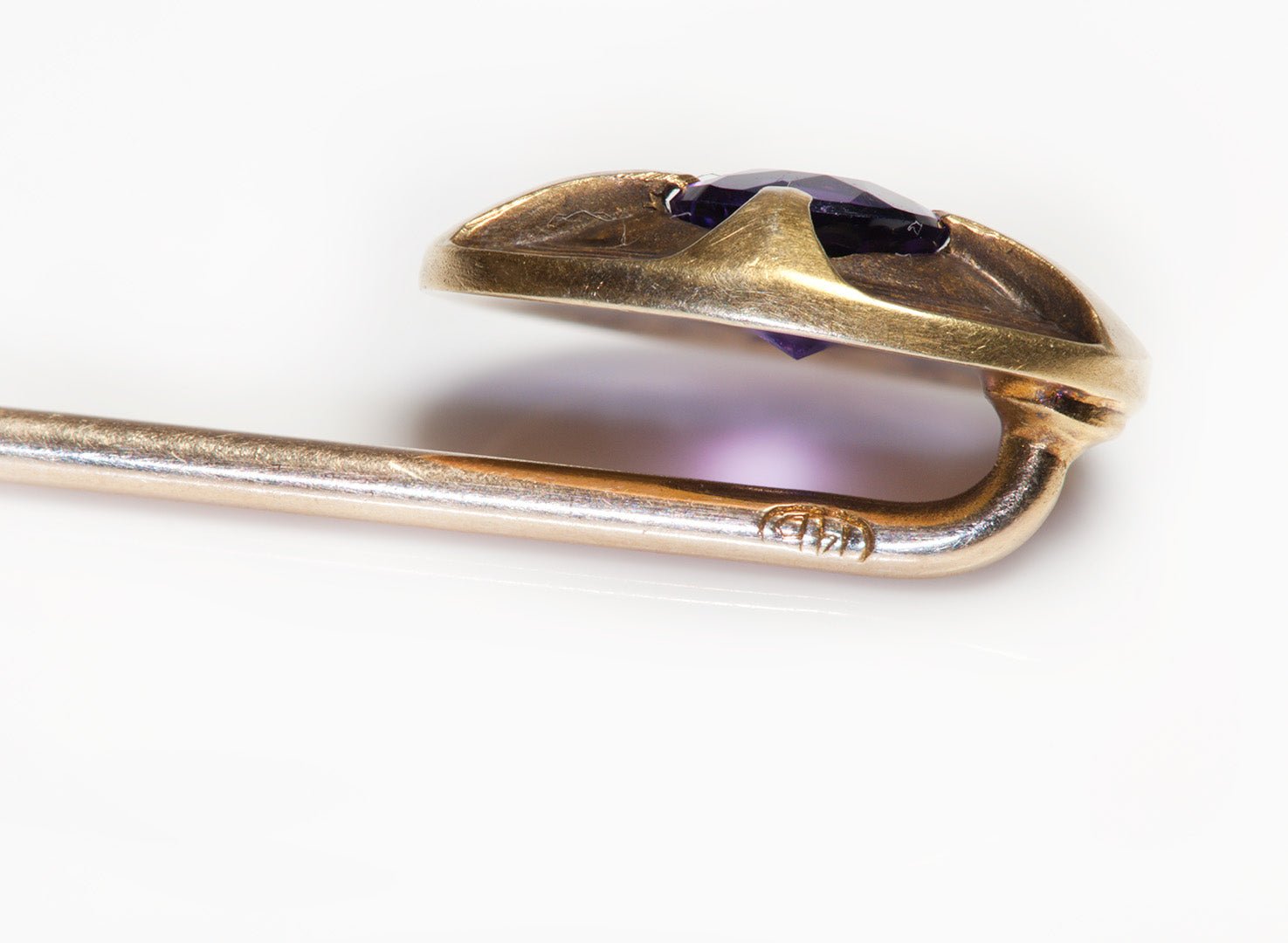 Antique Hans Brassler & Co. Gold Sapphire Stick Pin