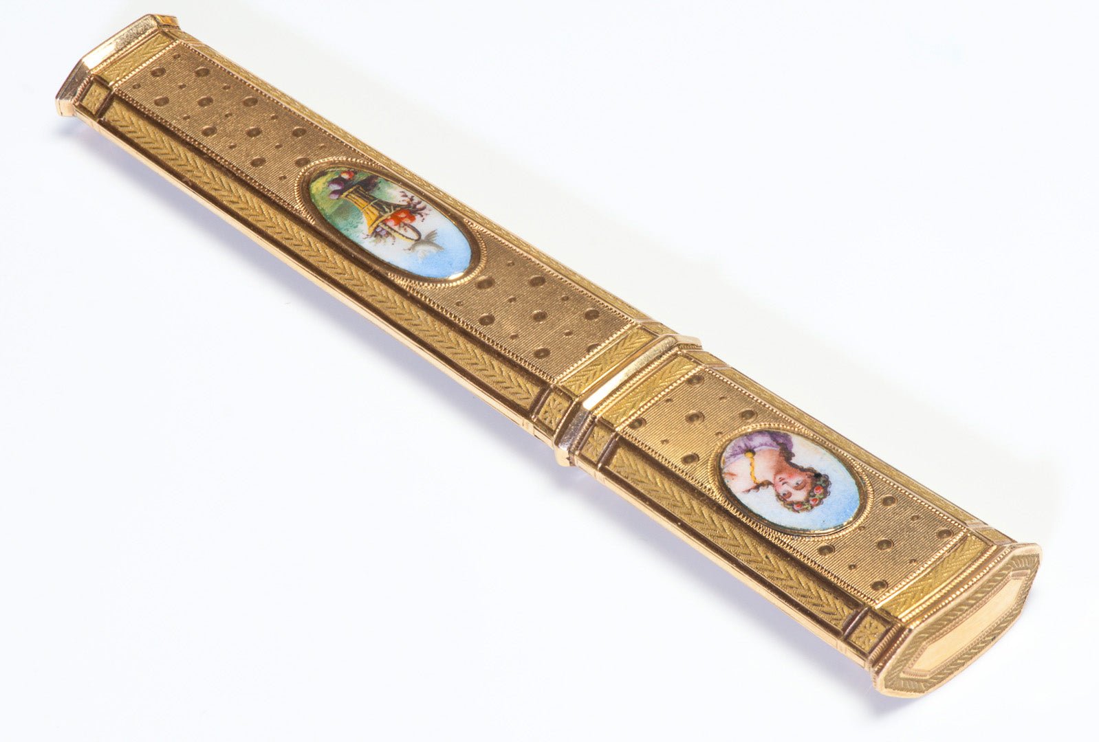 Antique Engraved Yellow Gold Portrait Enamel Etui