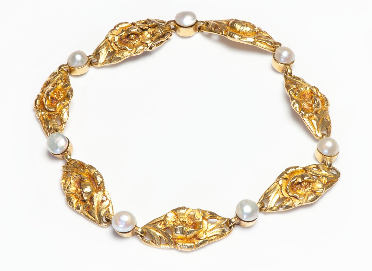 Antique French 18K Gold Natural Pearl Bracelet