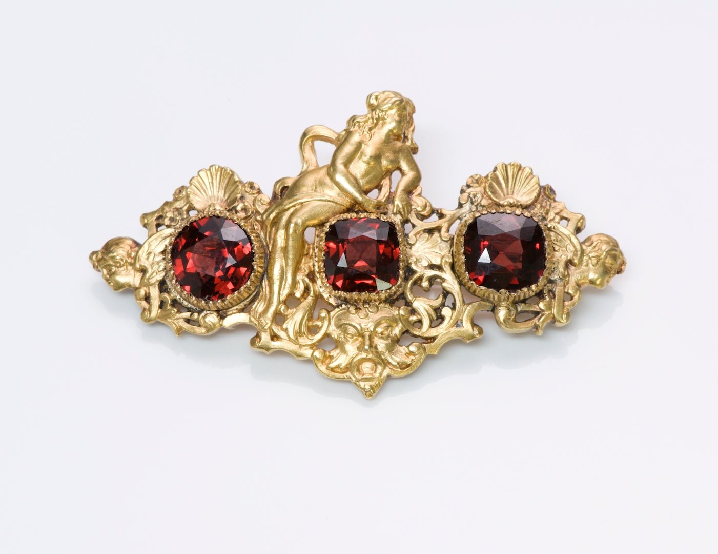 Antique G. Accarisi Firenze Garnet Gold Cherub Brooch