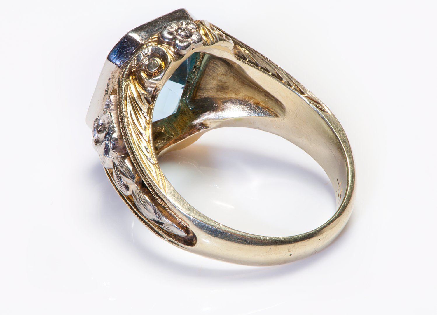 Antique Gold Aquamarine Ring