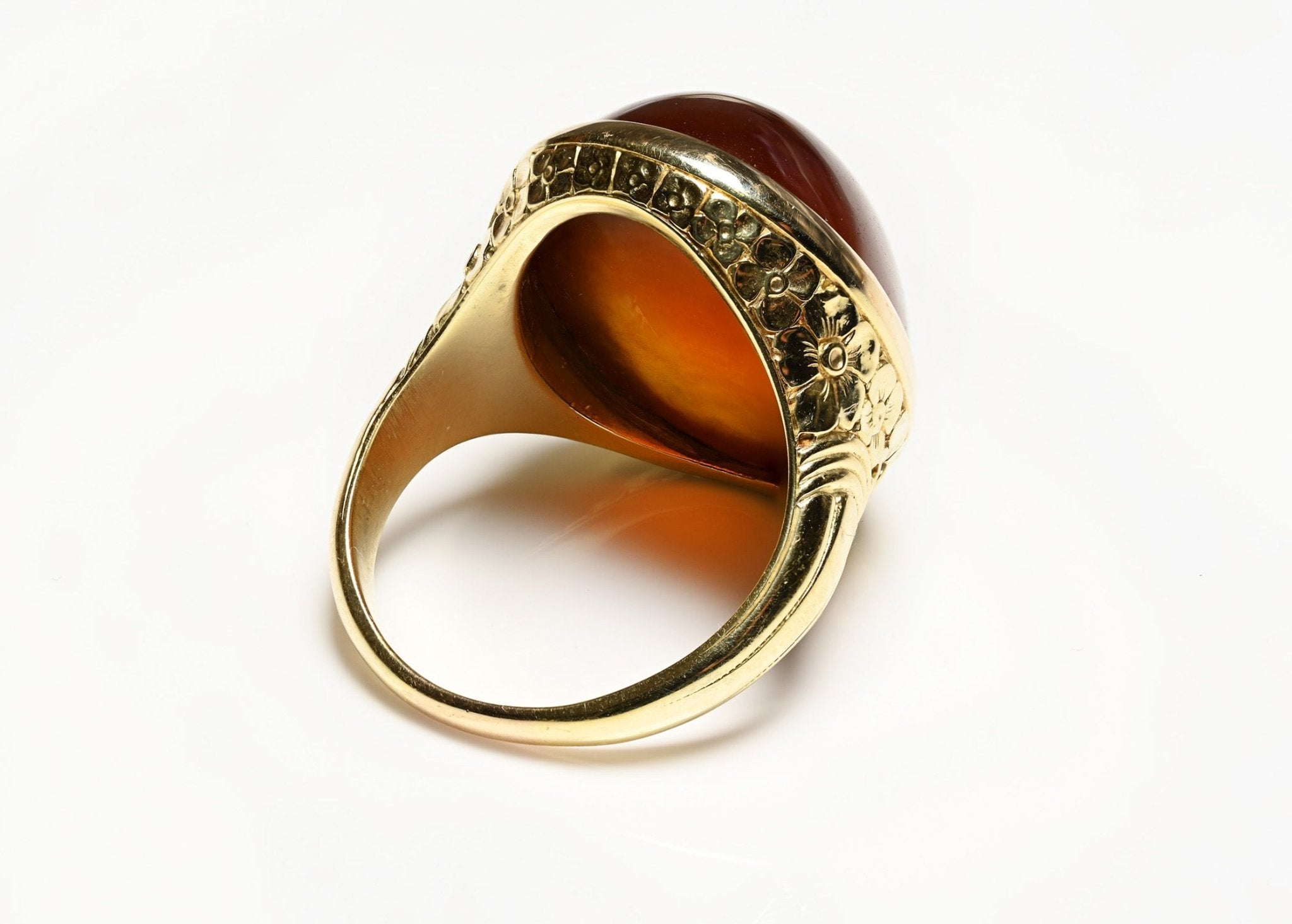 Antique Gold Cabochon Carnelian Men's Ring