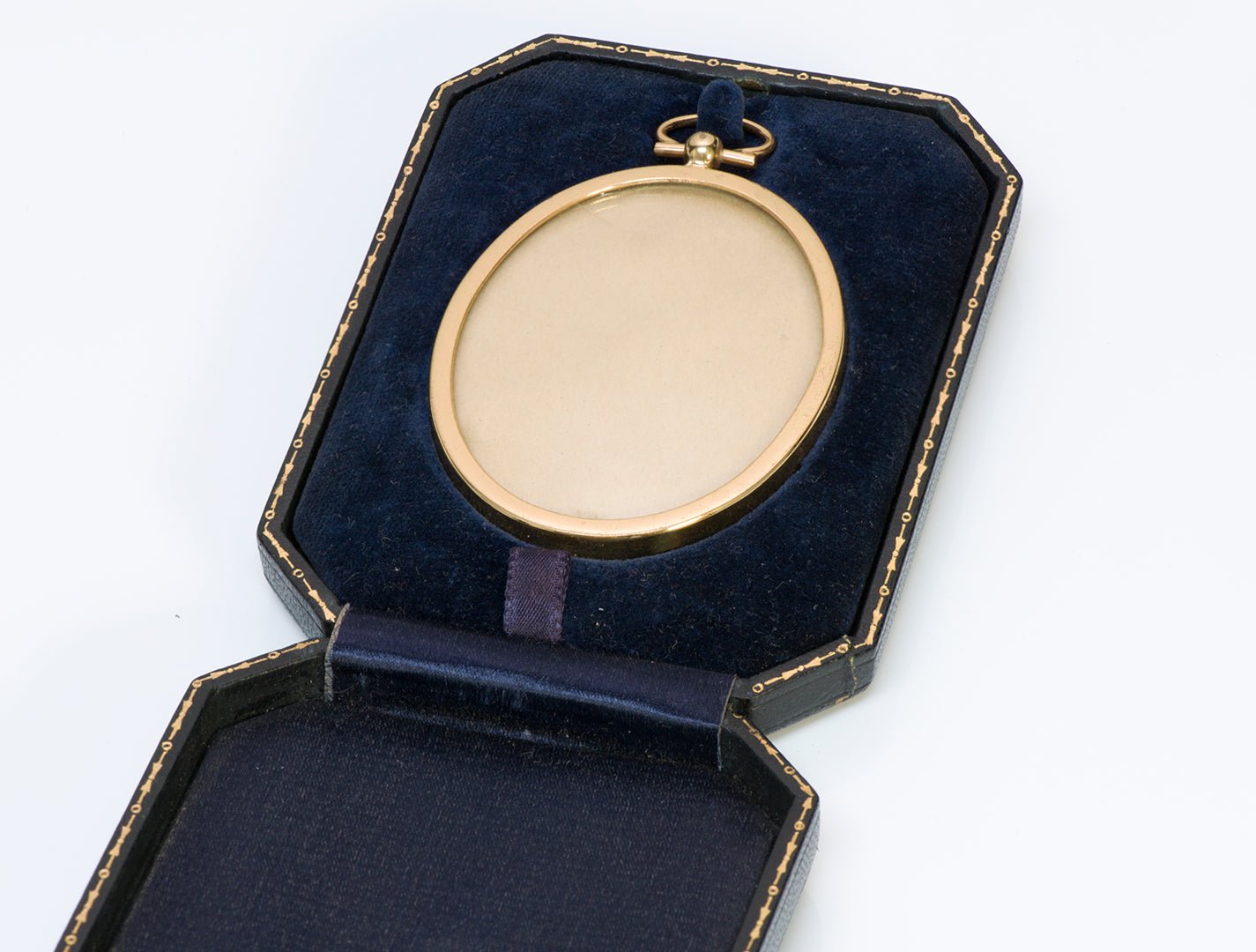 Antique Gold Plated Boxed Traveling Picture Frame