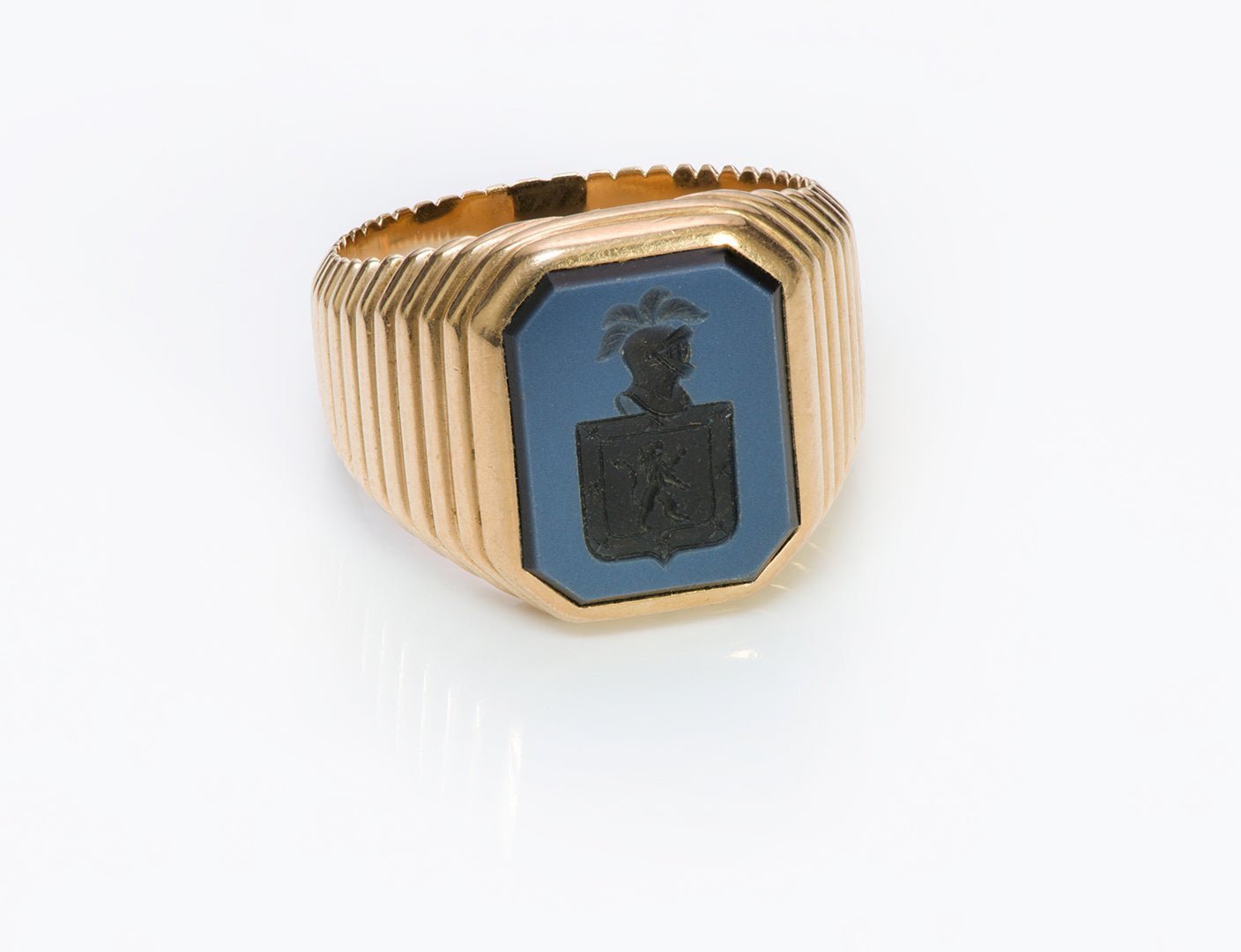 Antique Ribbed Gold Crest Men's Ring