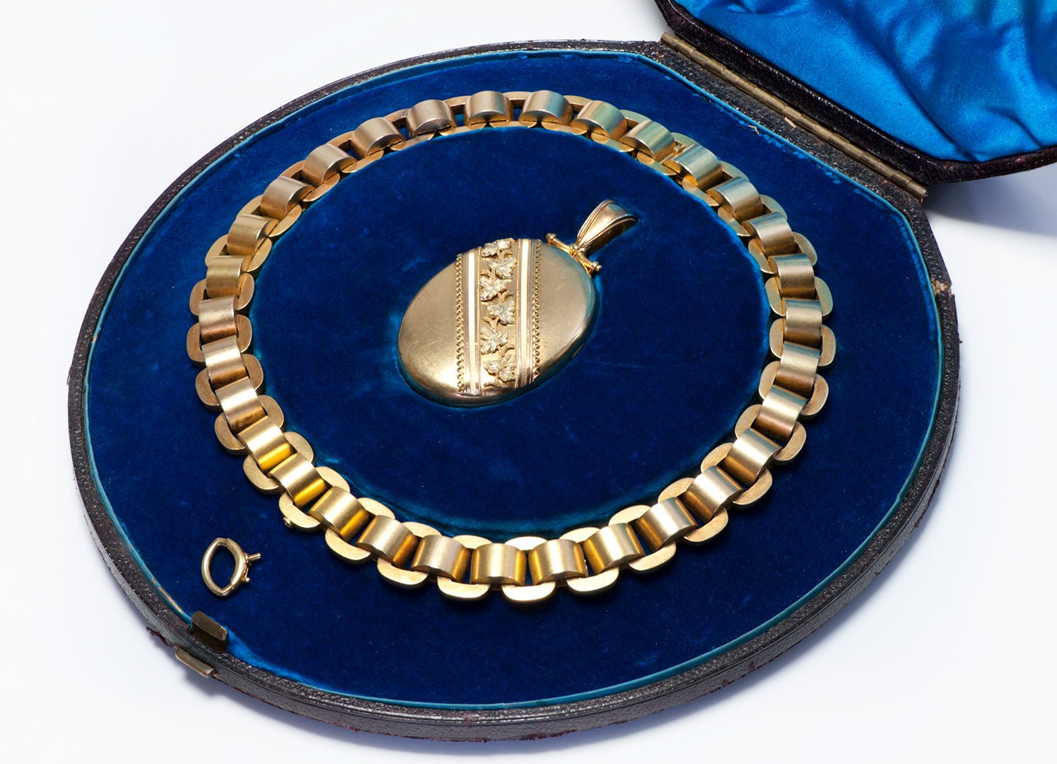 Antique Victorian 15K Gold Collar Necklace and Locket