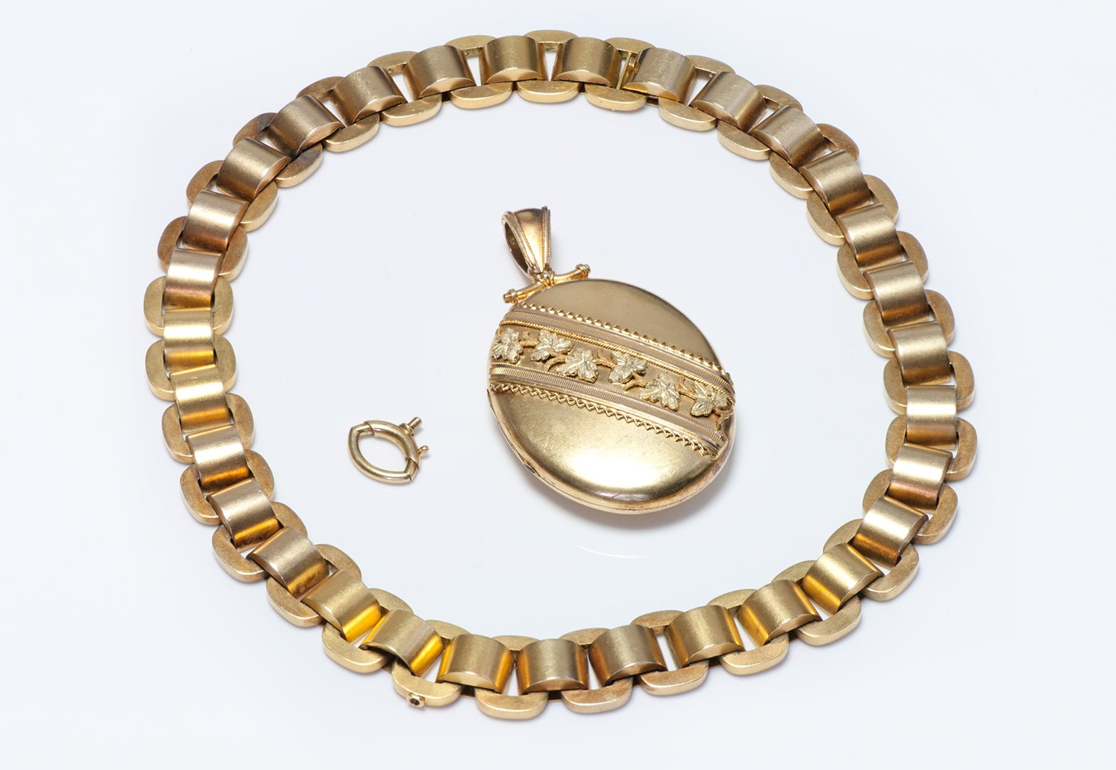 Antique Victorian 15K Gold Collar Necklace and Locket