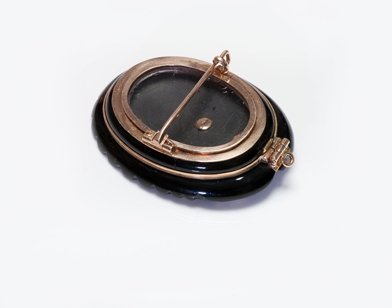 Antique Victorian Shell Onyx Seed Pearl Gold Pendant Brooch