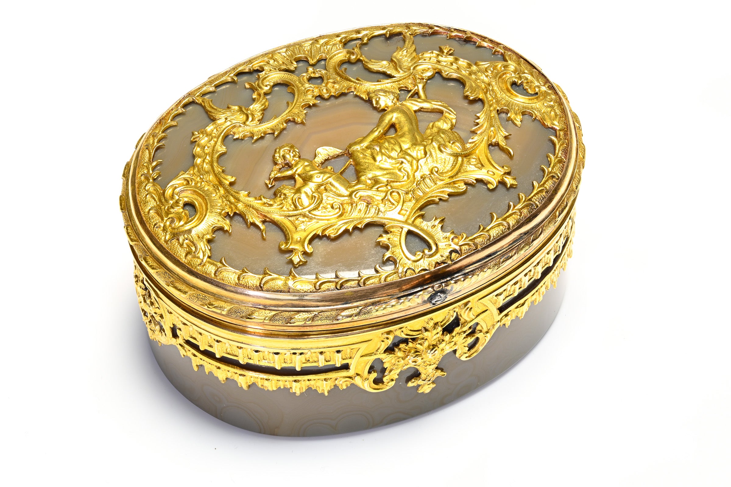 Antique French 1819 1838 Baroque Louis XV 18K Gold Agate Snuff Box