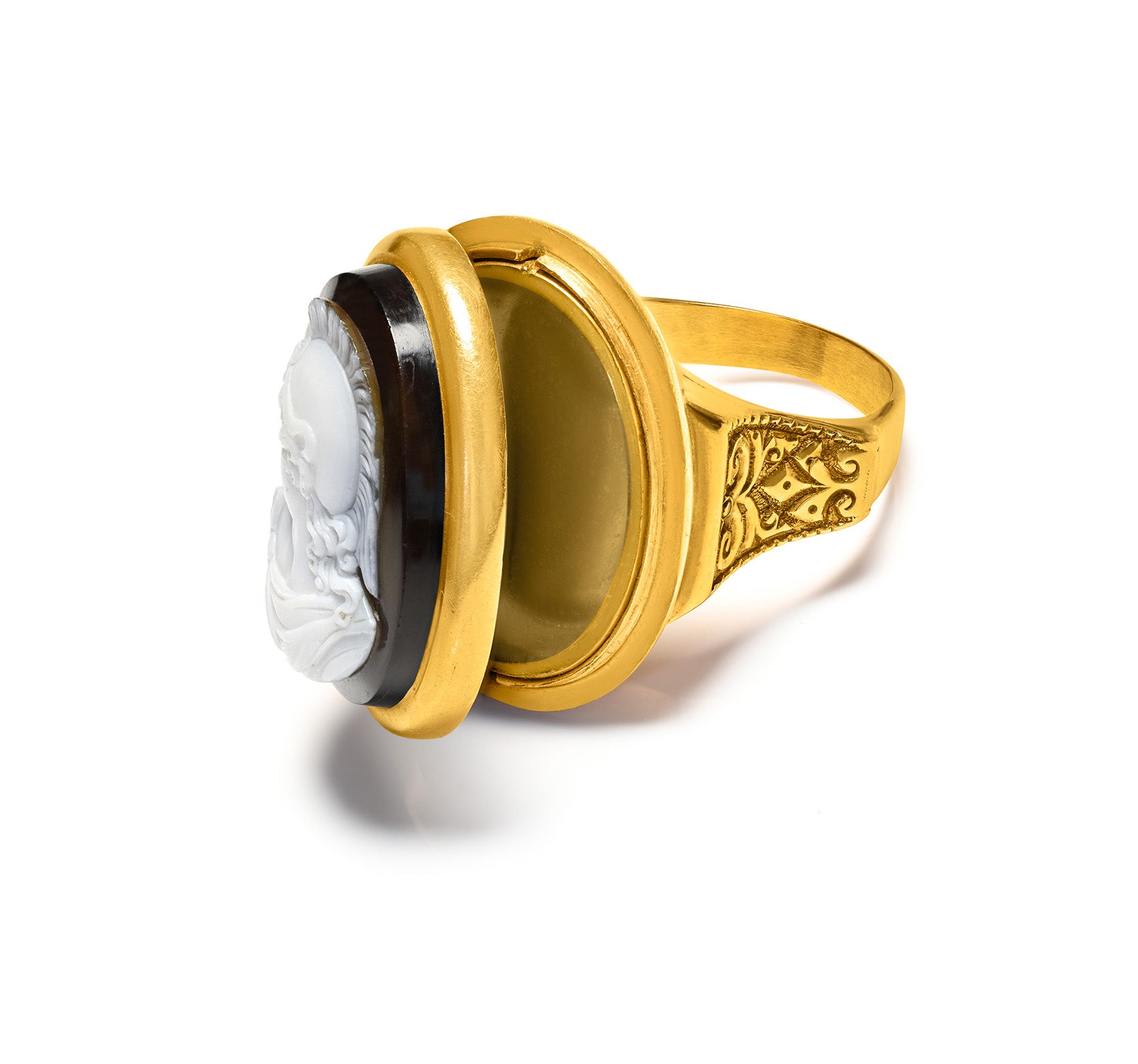 Antique Roman Soldier Cameo Gold Men's Locket Ring