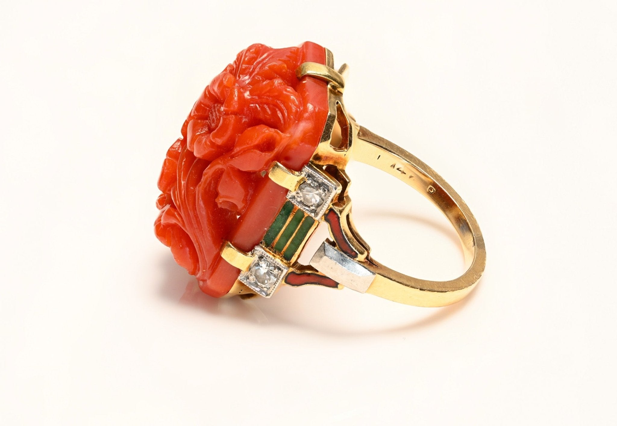 Art Deco Gold Carved Coral Ring