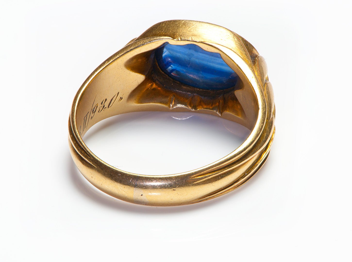 Art Nouveau 18K Gold Cabochon Sapphire Men's Ring