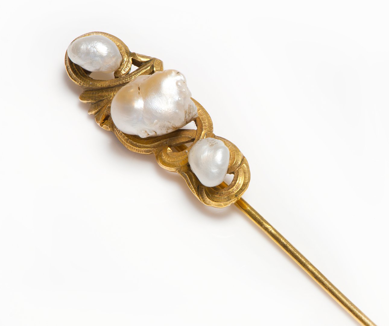 Art Nouveau Gold Fresh Water Pearls Stick Pin